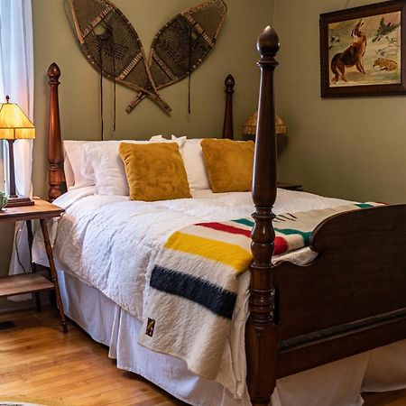 The Craftsman House Bed & Breakfast Bragg Creek Exterior photo