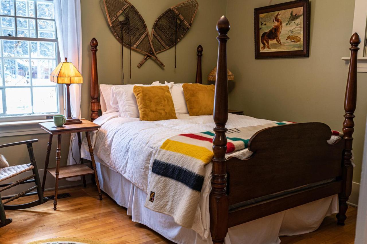 The Craftsman House Bed & Breakfast Bragg Creek Exterior photo